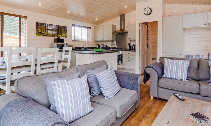 Winchester Cabina | 2 bedroom accommodation in Owslebury, Winchester