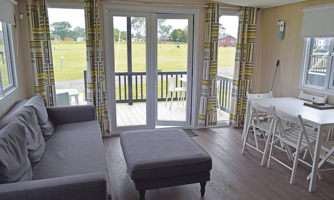 Gisleham Alquiler De RV | 2 bedroom accommodation in Lowestoft