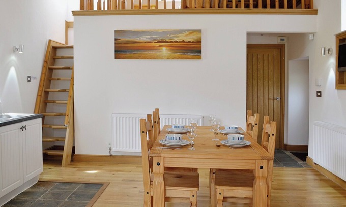 Bodffordd Cabaña | Alojamiento de 2 habitaciones en Tynlon, near Rhosneigr
