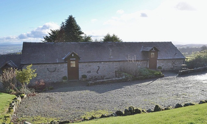 Longford Cabaña | 2 bedroom accommodation in Oswestry
