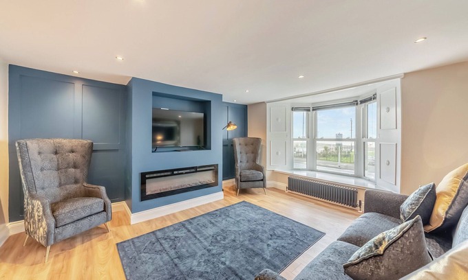 Seaton Carew Cabaña | We love the location of this apartment opposite the beach and the views are just lovely.