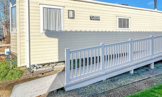 Ningwood Casa | 2 bedroom accommodation in Newbridge, Nr Yarmouth