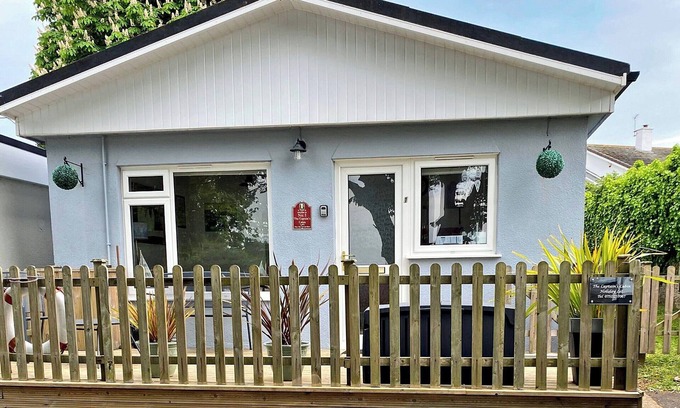 Brixham Cabaña | 2 bedroom accommodation in Brixham