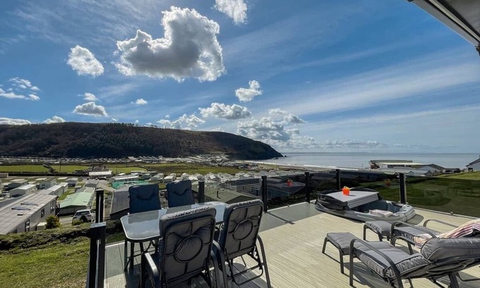 Aberystwyth Chalet De Esquí | 2 bedroom accommodation in Clarach