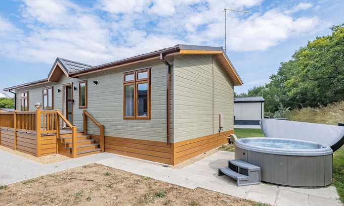 Yaxham Cabina | 2 bedroom accommodation in Yaxham, Dereham