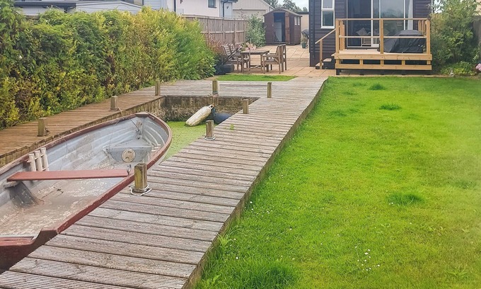 Brundall Cabaña | 2 habitaciones alojamiento en Brundall, cerca de Norwich