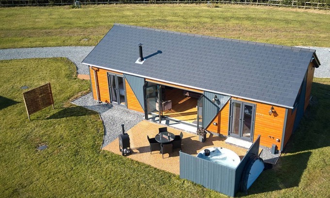 Fitling Cabina | 2 bedroom accommodation in Fitling, near Hornsea
