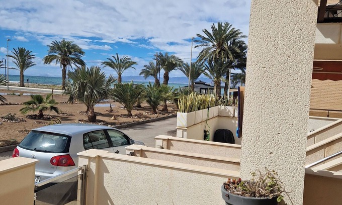 La Azohia Apartamento | 2 bedroom, air conditioned beach apartment with patio, sea and mountain view