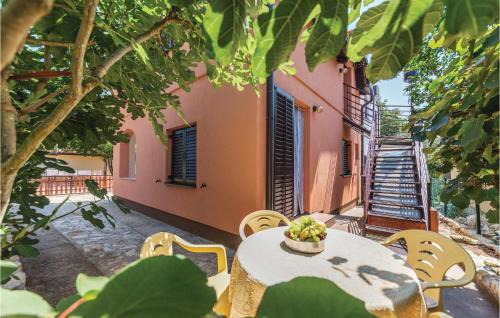 Pavicini Apartamento | 2 Bedroom Amazing Apartment In Pavicini