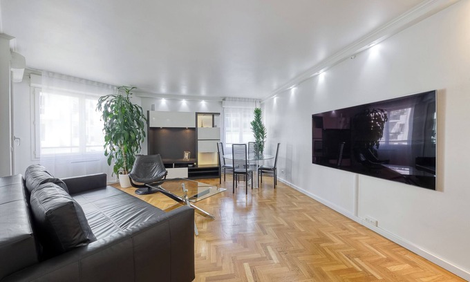 Charenton-le-Pont Apartamento | 2-bedroom apartment Standing et Domotique near Métro, Free Parking