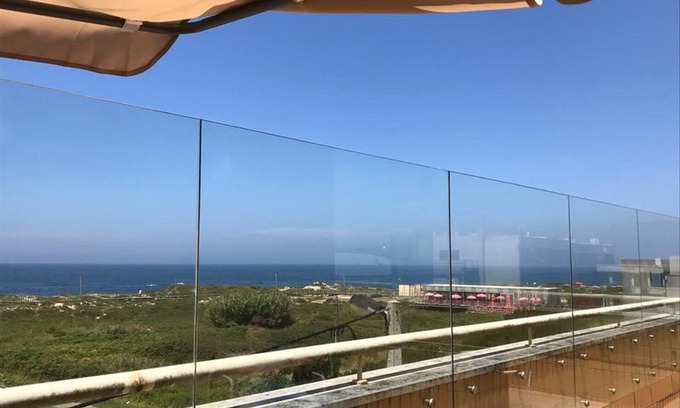 Gulpilhares Apartamento | 2 dormitorios en primera línea de playa Miramar (Sr. Stone)
