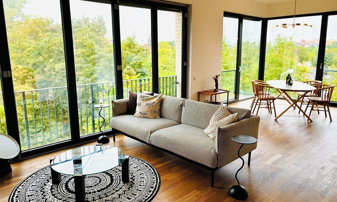 Gesundbrunnen Apartamento | 2-bedroom Apartment in Prenzlauer Berg with Mauerpark view