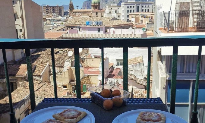 Castellammare Apartamento | 2 Bedroom Apartment in Palermo