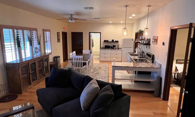 Roosevelt Apartamento | 2-bedroom apartment in delightful Phoenix with AC, WiFi
