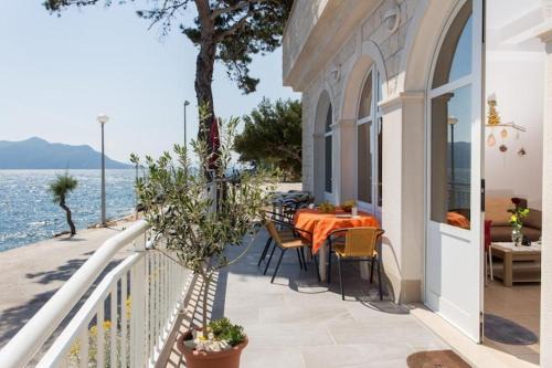 Trstenik Apartamento | 2 bedroom apartment with Sea view