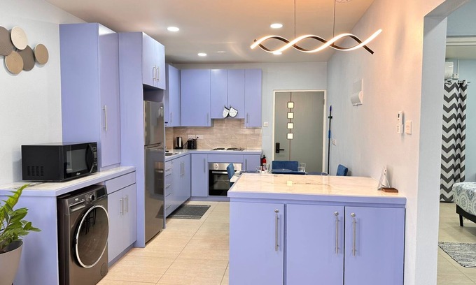 St. George's Apartamento | 2-bedroom apt in St George's with AC, WiFi, parking, near city, beach, stadium