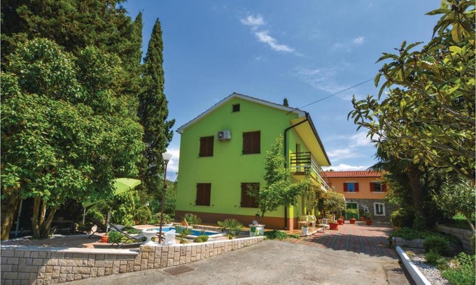 Seca Apartamento | 2 Bedroom Awesome Apartment In Portoroz