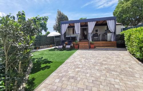 Vantacici Casa | 2 Bedroom Awesome Home In Vantacici