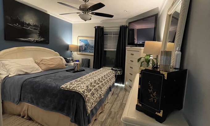 Queens Casa | 2 Bedroom Beach Paradise