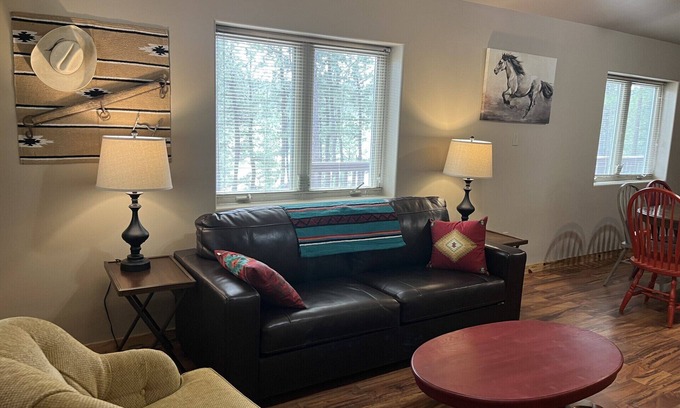 Custer Cabina | 2 bedroom cabin in the Black Hills