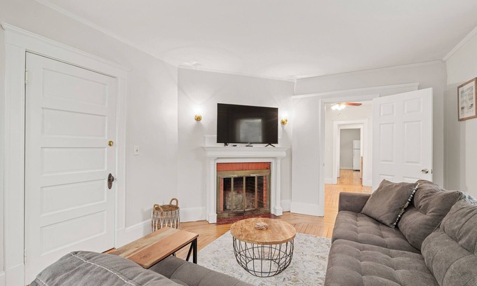 Salem Apartamento | 2 bedroom close to downtown by the bay