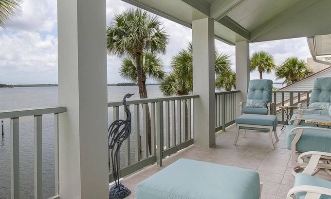 South Beach Condominio | 2 Bedroom Condo 431594 by Houzlet