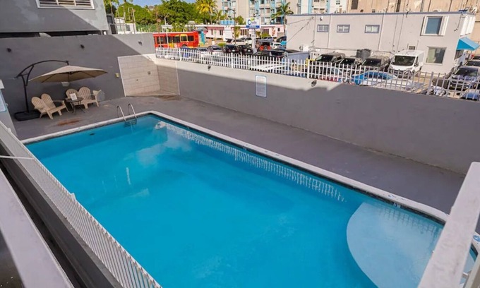 Sabana Abajo Condominio | 2-bedroom condo in charming Carolina with WiFi, AC. 4 min walk to beach!