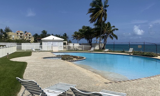 Mediania Alta Condominio | 2 bedroom condo with ocean and mountain views