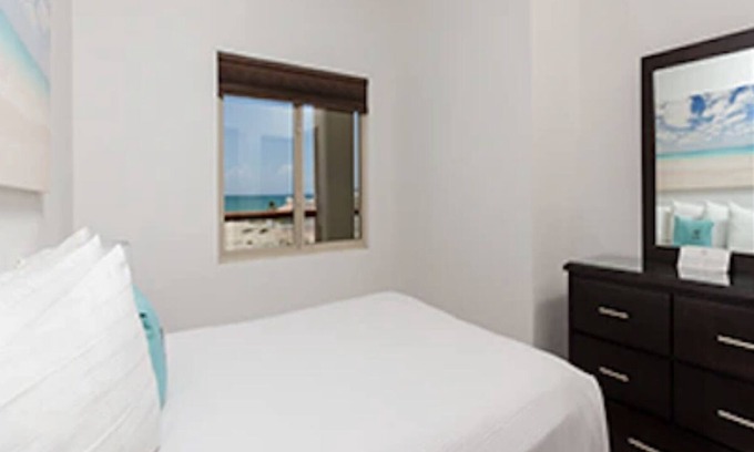 Laguna Shores Condominio | 2 Bedroom Condominium- 2 bedroom condo 2 bathroom, for up to 6 people