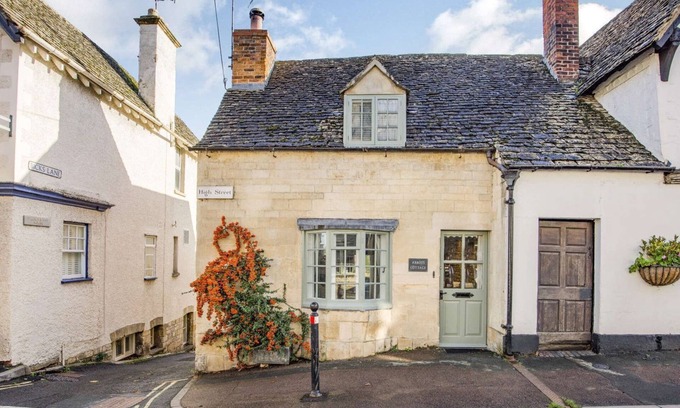 Winchcombe Cabaña | 2 bedroom Cotswold Holiday Home - Abbots Cottage