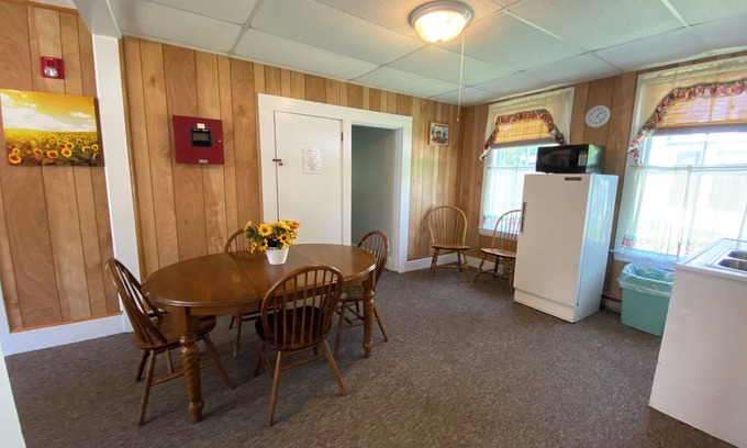 Poland Cabaña | 2 Bedroom Cottage at the 500 acre Poland Spring Resort with lots of onsite activities!