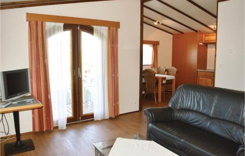 Ferienhausgebiet Hillenseifen Casa | 2 Bedroom Cozy Home In Gerolstein