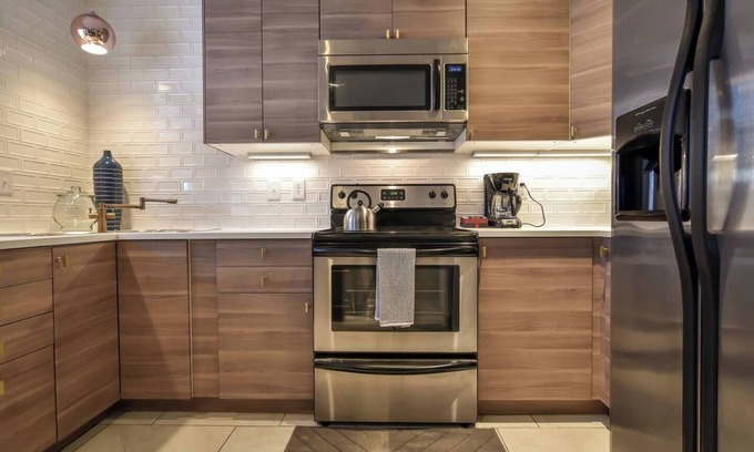Kansas City Condominio | 2 Bedroom Duplex Near Food, Shops, & KU Hospital 6