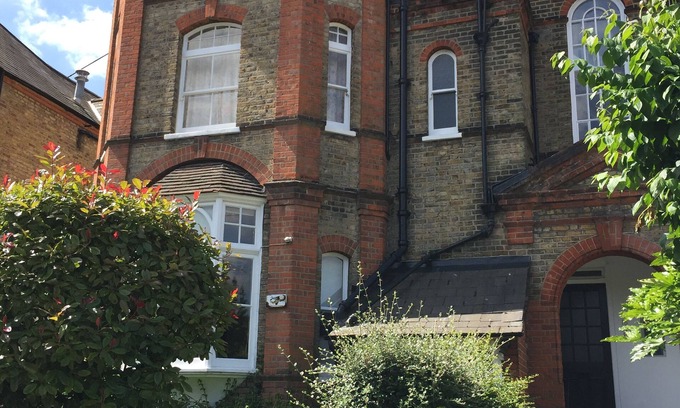 Wimbledon Apartamento | 2 Bedroom Flat in Prime Wimbledon Village cul-de-sac location
