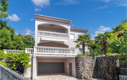 Mihotici Apartamento | 2 Bedroom Gorgeous Apartment In Pobri