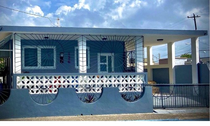 Catano Casa | 2 Bedroom Home,a step away from Cataño Waterfront,a Ferry away from Old San Juan
