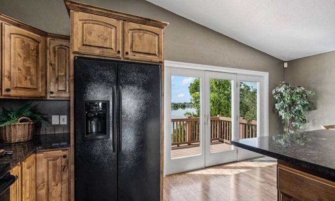 Elba Casa | 2 bedroom house overlooking Snake River