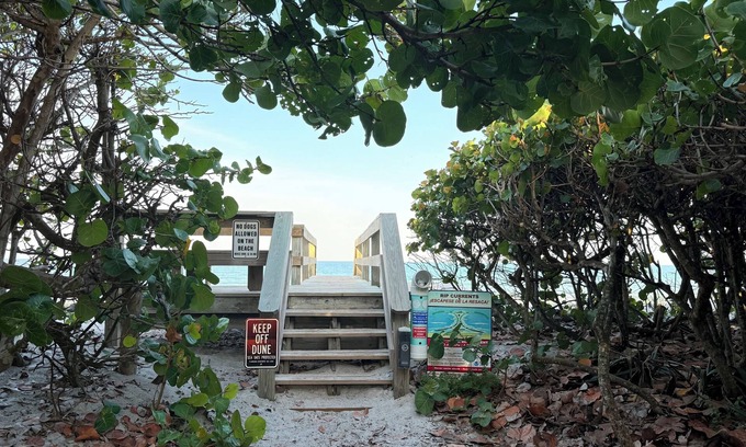 Satellite Beach Casa | 2-bedroom house in Satellite Beach I 4 Min Walk from the Beach