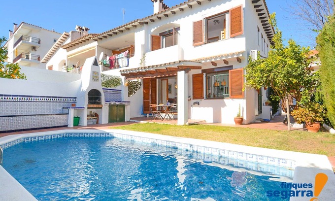 El Roc de Sant Gaieta Apartamento | Casa 2 dormitorios con piscina privada, barbacoa y AA/CC