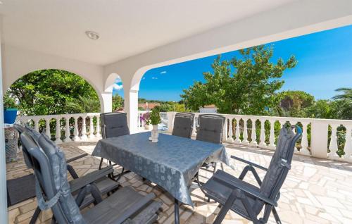 Potocnica Apartamento | 2 Bedroom Lovely Apartment In Potocnica