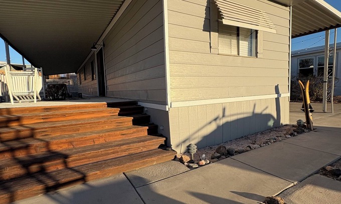 Havasu Lake Casa | 2-bedroom mobile home in enchanting Havasu Lake with WiFi, AC