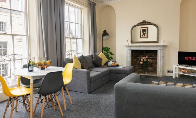 Montpellier Apartamento | 2 Bedroom Modern Central Apartment with FREE Netflix