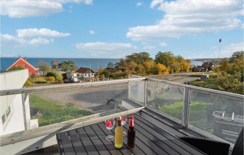 Sandkaas Apartamento | 2 Bedroom Nice Apartment In Allinge