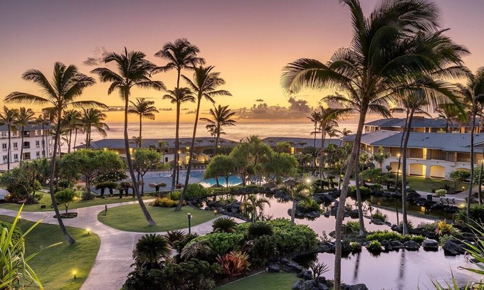 Koloa Apartamento | 2 Bedroom ocean view suite balcony in resort southernmost tip of Kauai, Hawaii