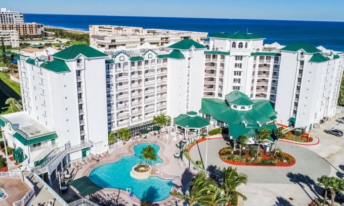 Cocoa Isles Condominio | 2 Bedroom Oceanview, Sleeps 6, at The Resort at Cocoa Beach!