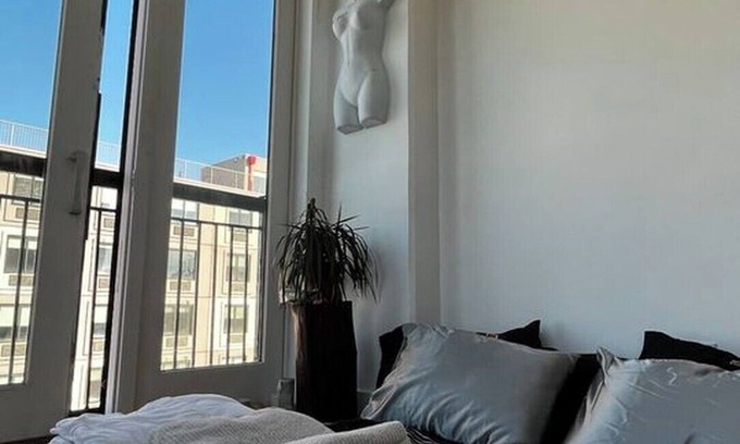 Bushwick Apartamento | 2-bedroom PH Level Apt in Williamsburg with Huge Terrace and City Views Roof.