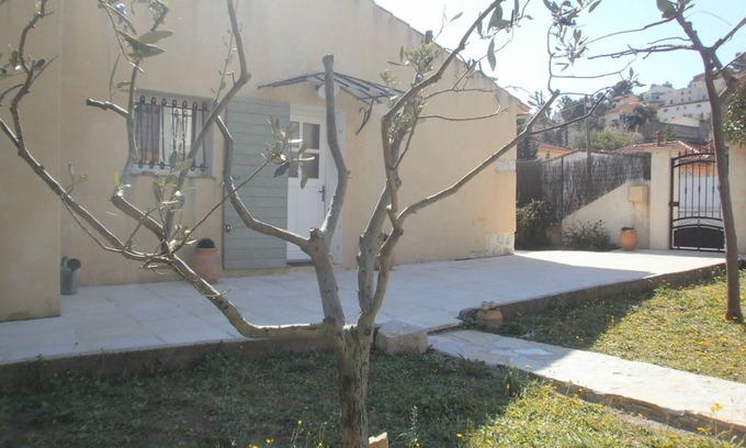 Toulon Casa | 2 bedroom private vacation home in toulon