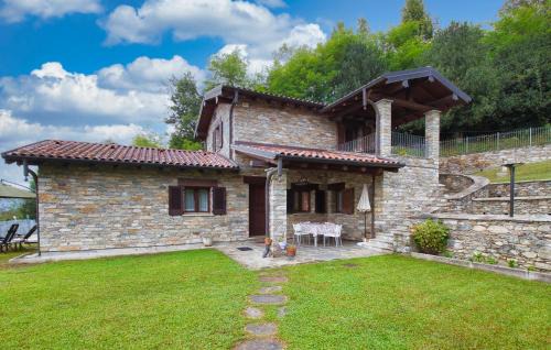 Colmegna Casa | 2 Bedroom Stunning Home In Luino
