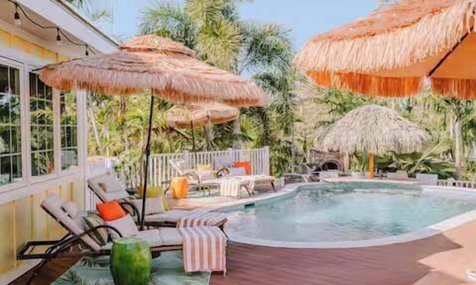 Biggar Villa | BOATERS Gulf access, Lagoon Lazy River Pool, Tropical 2-bedroom Villa