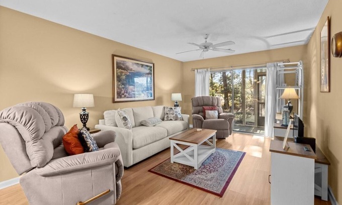 Pawleys Island Villa | 2 Bedroom True Blue Resort Villa-Ground Floor
